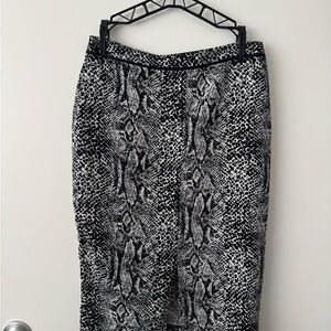 Who What Wear Monochrome Snake Print Skirt